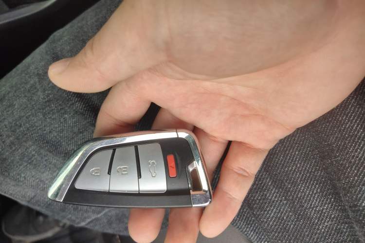 Used GAC Trumpchi GS3 2019 235T Automatic Elite Edition Interior 1