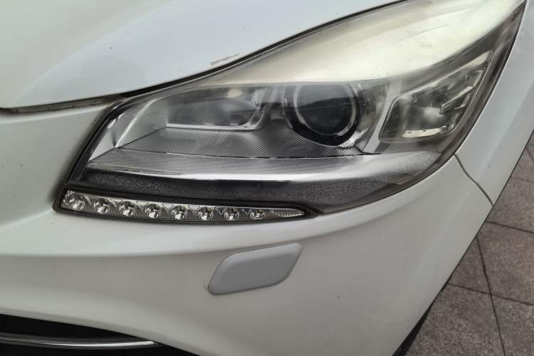 Used Ford Kuga 2015 2.0L GTDi Four-Wheel Drive Prestige Model
