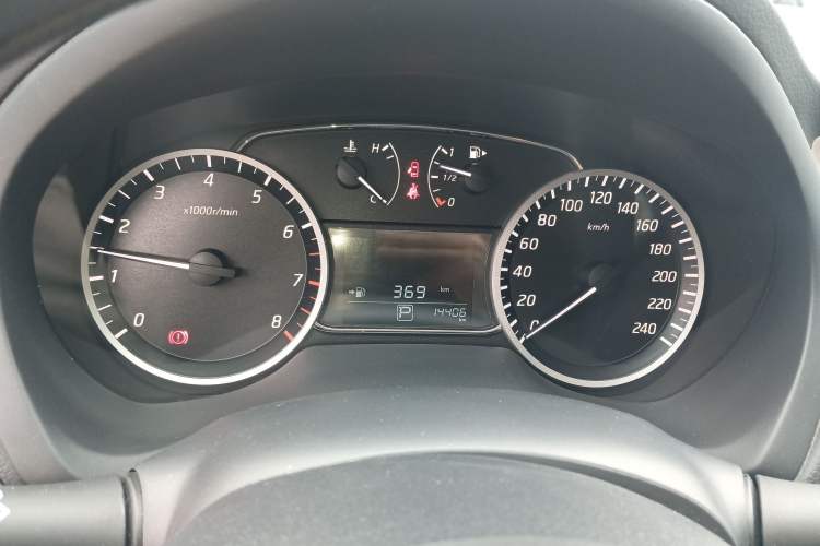 Used Nissan Sylphy 2024 Restyled Version 2 Classic 1.6XE CVT Comfort Edition Instrument Cluster