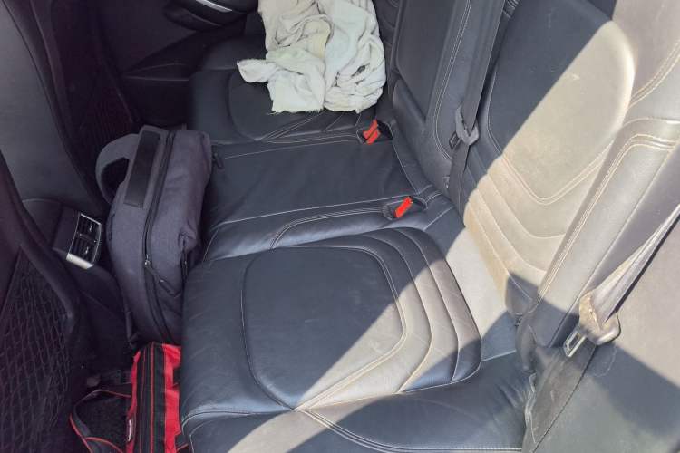 Used DS 6 2016 1.6T Luxury Edition THP160