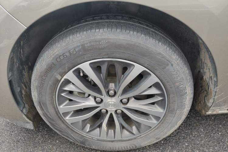 Used Buick GL8 2023 ES Lu Zun Comfort Model Exterior 4