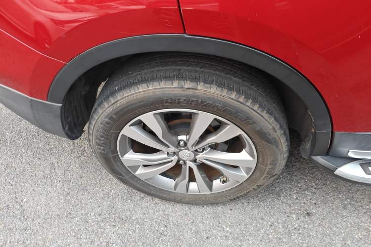 Used Geely Auto Emgrand X7 Sport 2016 1.8TD Automatic ZhiZun Version Right Rear Wheel Hub