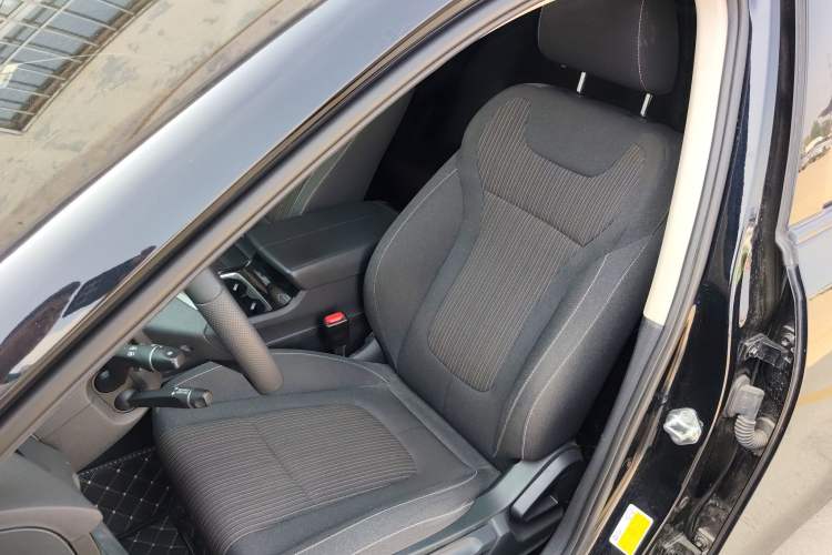 Used Bestune B70 2022 Third Generation 1.5T Automatic Enjoyment Version
