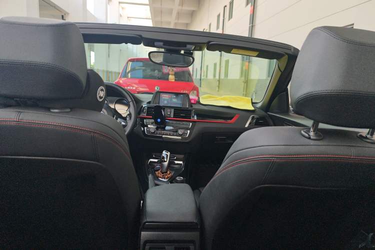 Used BMW 2 Series 2019 225i Convertible Coupe Sports Design Package Headliner