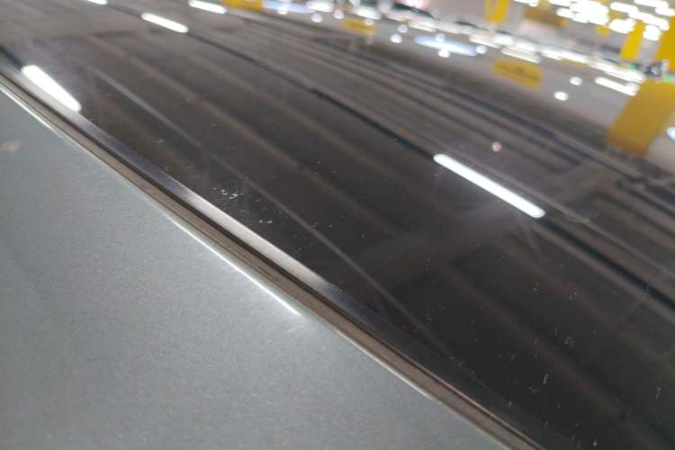 Used Land Rover Discovery Sport 2018 240 PS SE Version Roof