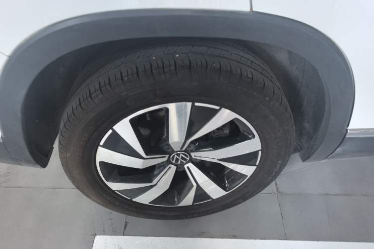 Used Volkswagen Tayron 2022 330TSI Two-Wheel Drive Luxury Smart Connectivity Version
