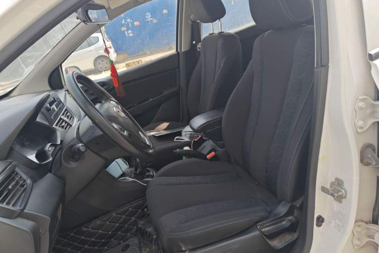 Used Baojun 310 2016 1.2L manual Comfort trim level
