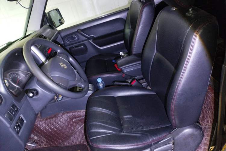 Used Suzuki Jimny 2012 1.3 AT JLX Left Front Seat