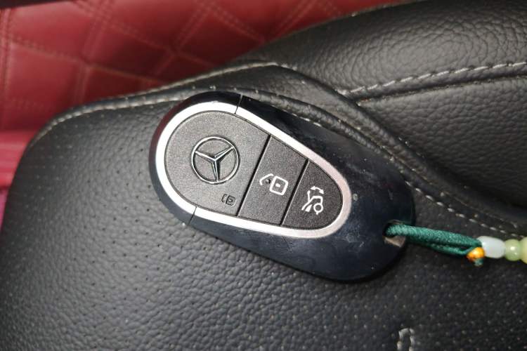 Used Mercedes-Benz C-Class 2023 C 260 L Sport Edition Vehicle Key