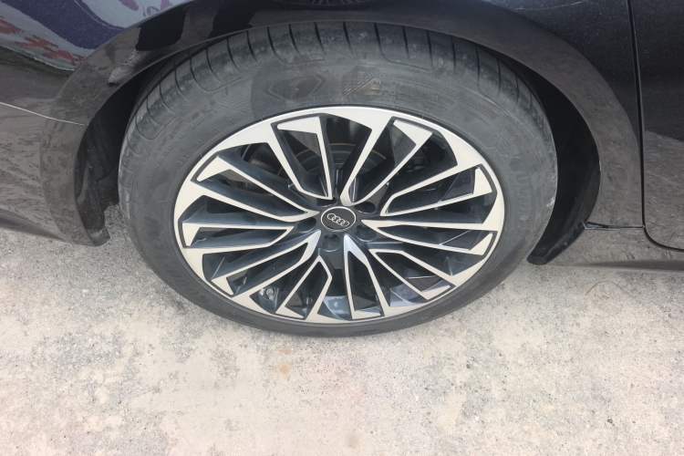 Used Audi A7L 2024 45 TFSI Luxury Edition Right Rear Wheel Hub