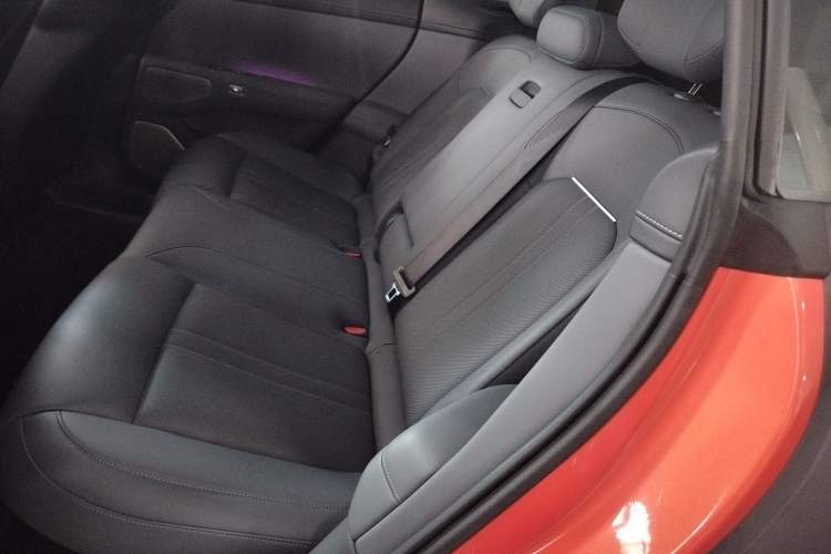 Used Xiaomi Auto YU7 2025 Ultra-Long Range High-Performance All-Wheel-Drive Max Edition