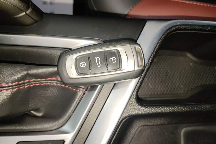 Used Geely Auto Vision X3 2021 PRO 1.5L CVT Deluxe Model
