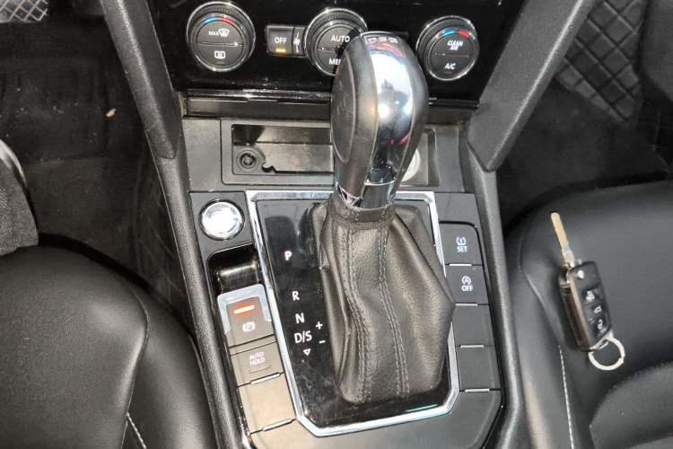 Used Volkswagen Lamando 2019 280TSI DSG Comfort Edition China V Standard Gear Lever