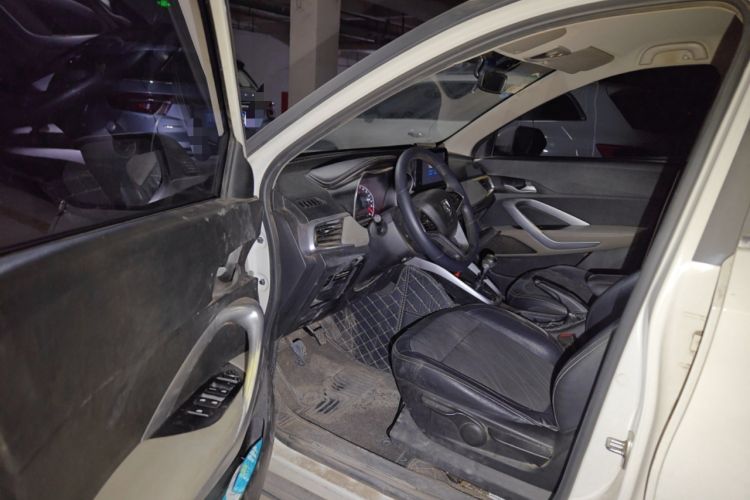 Used Baojun 510 2017 1.5L Manual Fashion Model Driver Seat