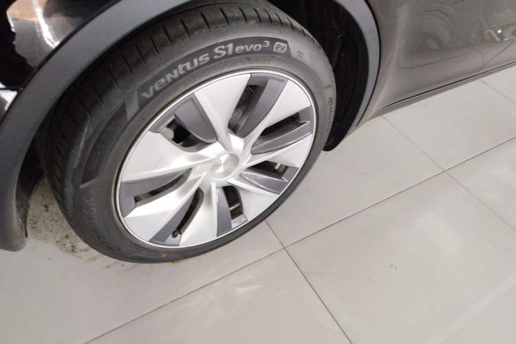 Used Tesla Model Y 2022 Rear-Wheel-Drive Version