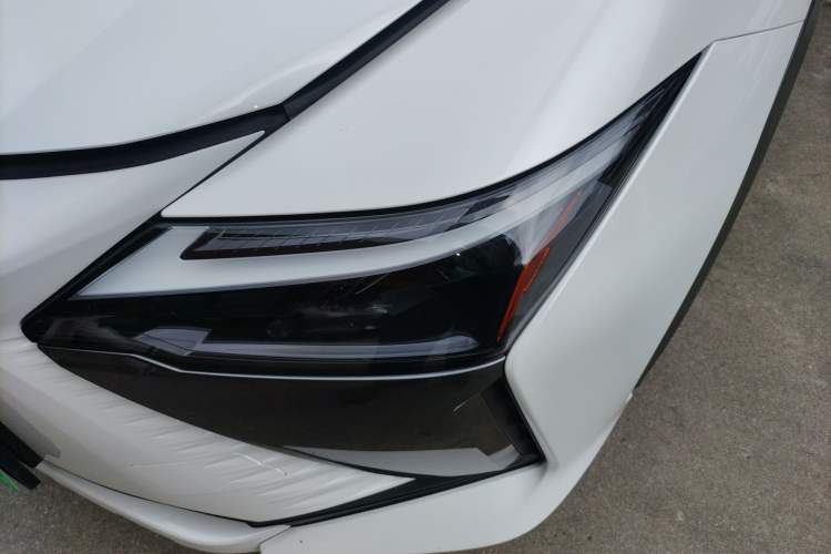 Used Lexus RZ 2023 450e All-Wheel Drive Luxury Edition Left Front Headlight