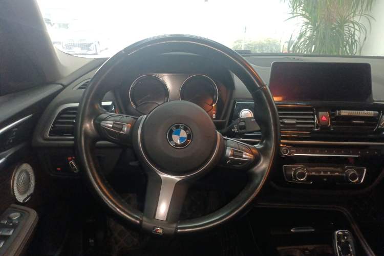 Used BMW 1 Series 2021 120i M Sport Night Edition Steering Wheel