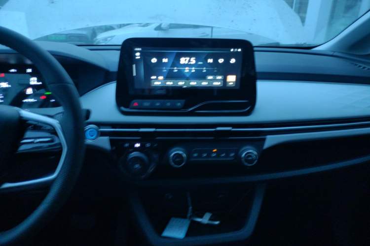 Used Bestune NAT 2022 Comfortable Travel Battery-Swap Version 100kW 414km