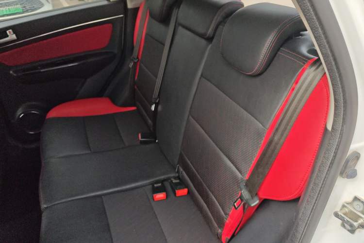 Used BAIC Senova X25 2015 1.5L Automatic Elite Model Left Rear Seat