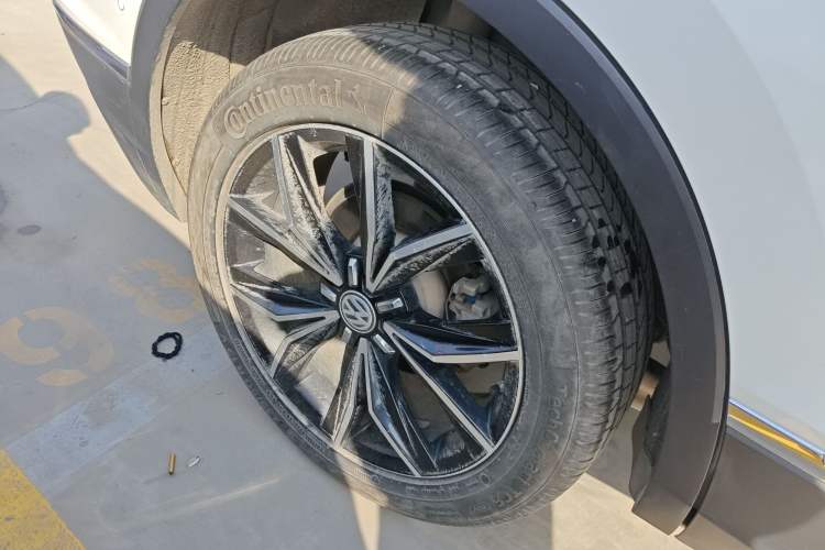 Used Volkswagen Tiguan L 2020 330TSI Automatic Two-Wheel Drive Smart Luxury Edition China VI Standard Right Rear Wheel Hub