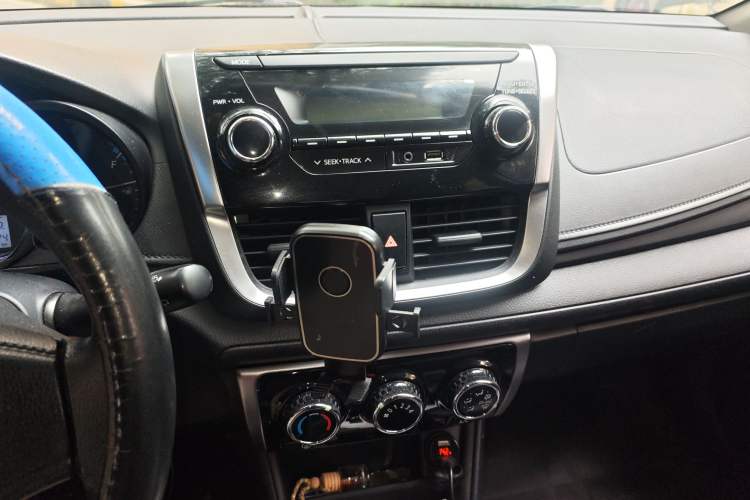 Used Toyota YARiS L Zhi Xuan 2019 1.5E CVT Dynamic Edition China VI compliant