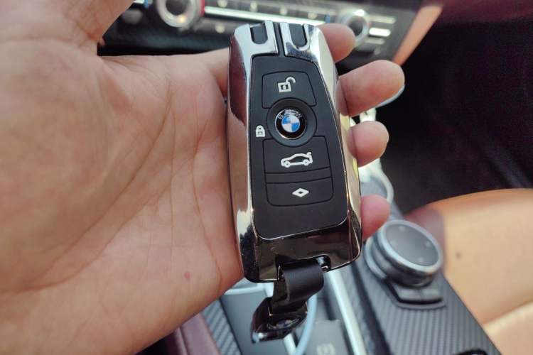 Used BMW 5 Series 2014 520Li Elegant Model