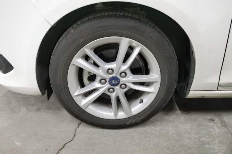 Used Ford Escort 2019 Revised Version 1.5L Automatic Enjoyment Type China VI Standard Left Front Wheel Hub
