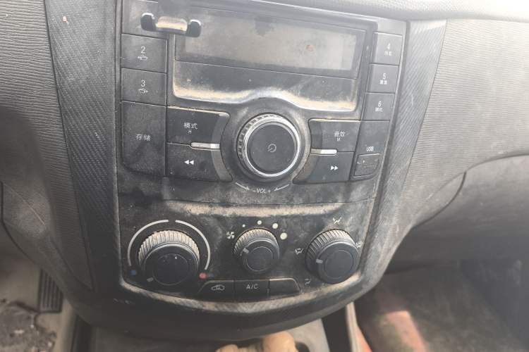 Used Wuling Hongguang 2015 1.2L S Base Model China V Standard