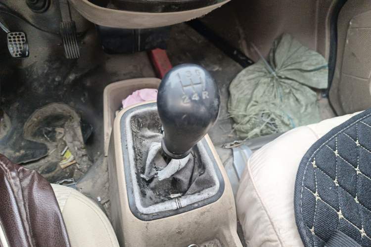 Used Wuling Rongguang 2014 1.5L S Standard Version