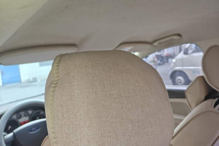 Used Ford Focus 2013 Sedan Classic 1.8L Automatic Base Model
