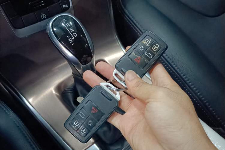 Used Volvo XC60 2016 T5 Smart Upgrade Model Vehicle Key