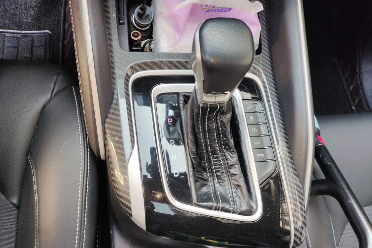 Used SAIC MAXUS D90 2017 2.0T Automatic Two-Wheel Drive Mercury
