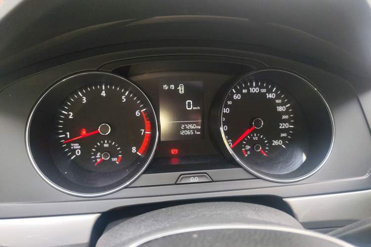 Used Volkswagen Lamando 2015 230TSI Manual Trend Edition
