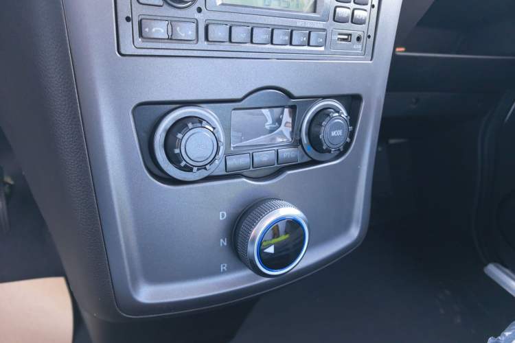 Used Foton Intelligent Blue Elf E7 2024 Facelifted All-Electric Van Flat Roof 2 Seats Evey Lithium Energy 41.86 kWh