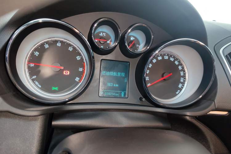 Used Buick Regal 2015 1.6T Leading Technology Model Instrument Cluster