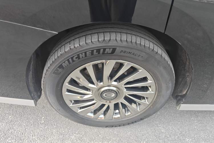 Used GAC Trumpchi M8 2023 Zongshi Series 400T Flagship Edition Right Rear Wheel Hub