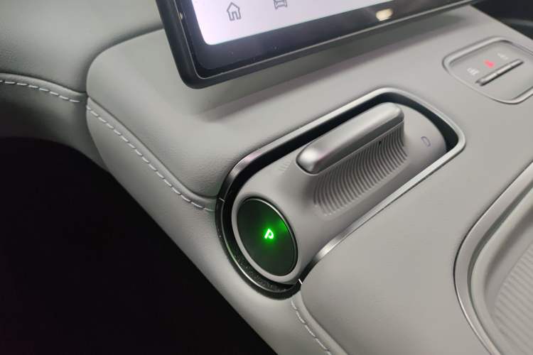 Used Nio ES6 2024 75 kWh
