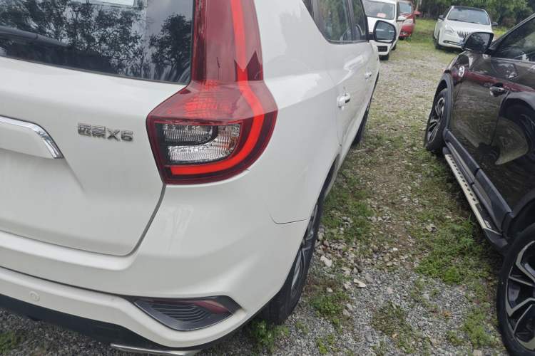 Used Geely Auto Vision X6 2018 1.4T CVT 4G Connected Luxury Version Right Rear Taillight