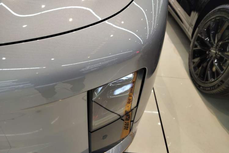 Used Li Auto i6 2025 Model Four-Wheel-Drive Standard Type Left Front Headlight