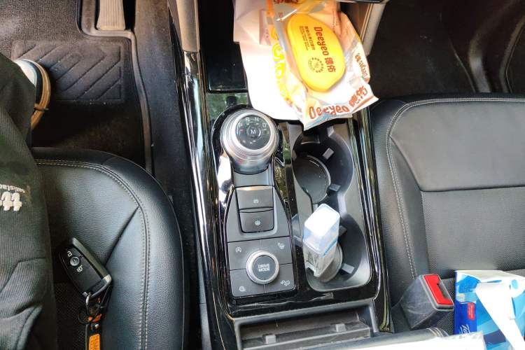 Used Ford Explorer 2020 EcoBoost 285 4x4 Titanium Edition 7-Seater
