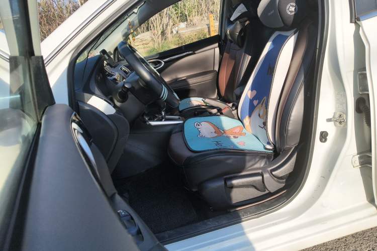 Used Nissan Sylphy 2019 1.6XV CVT Smart Connect Luxury Edition China VI Standard Left Front Seat