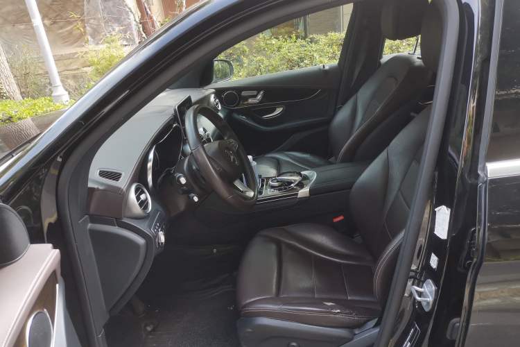 Used Mercedes-Benz GLC 2019 Facelift GLC 260 L 4MATIC Luxury Model