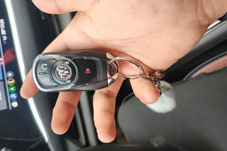 Used Buick Enclave 2020 28T Two-Wheel Drive Zhanqi Version Vehicle Key