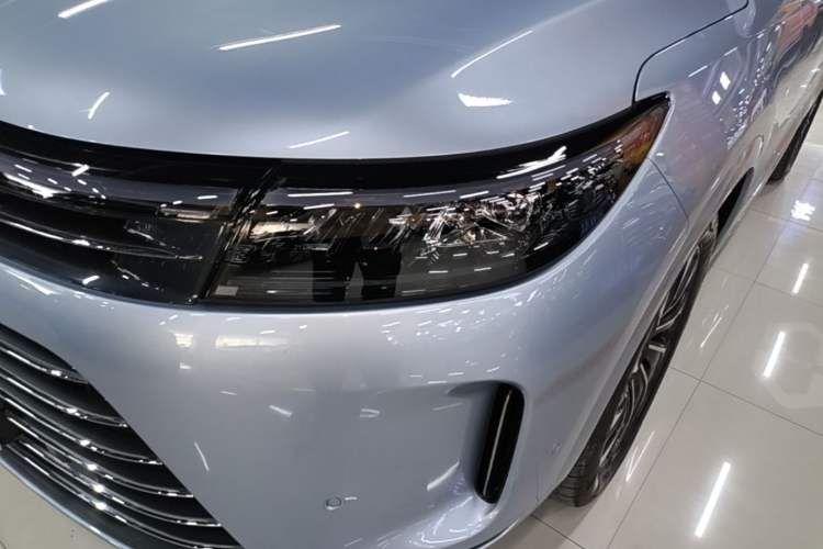 Used Hima AITO M7 2024 1.5T Rear-Drive Plus Version 5 Seats Left Front Headlight