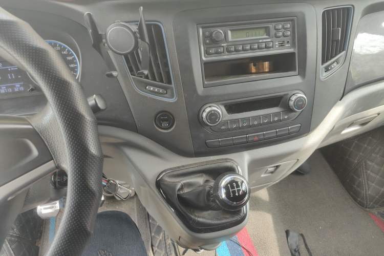 Used Foton Toano 2019 2.8T E5 Van 4J28TC3