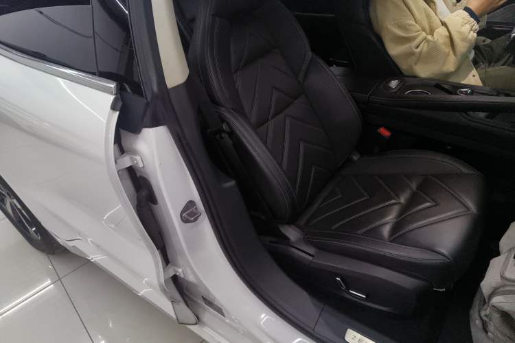 Used Zeekr 001 2021 Ultra-Long Range Dual-Motor YOU Version