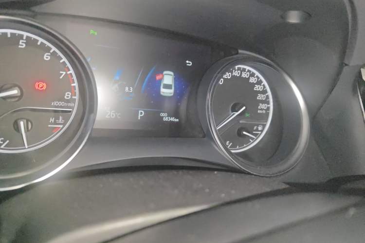 Used Toyota Camry 2018 2.0G Luxury Edition
