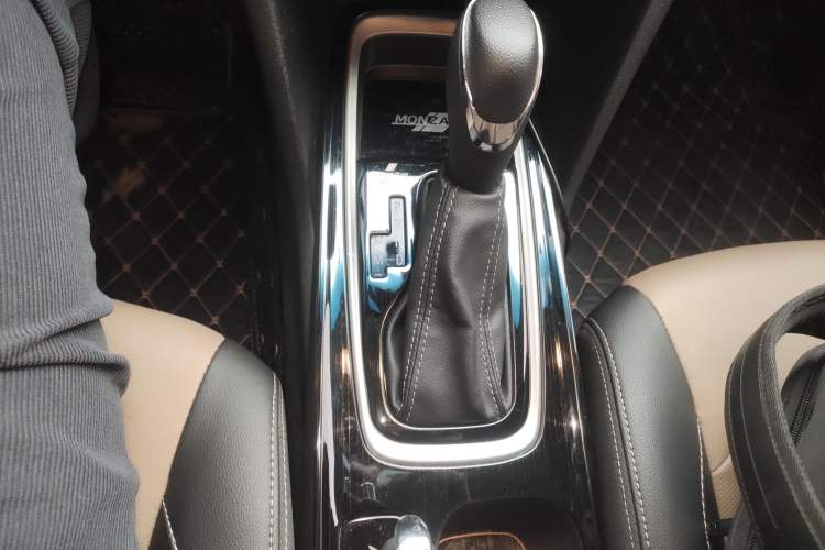 Used Chevrolet Monza 2022 320 Automatic Enjoyment Sunroof Version
