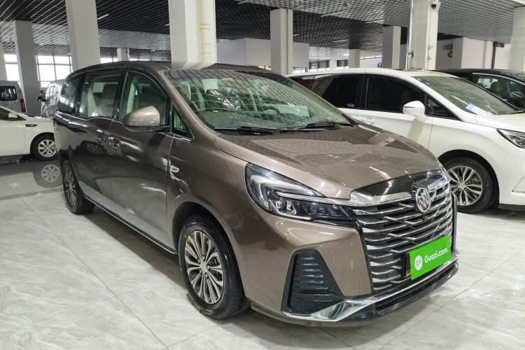 Used Buick GL8 2023 Land Executive Class Comfort Model
