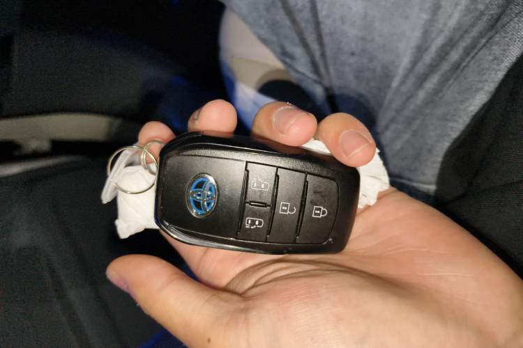 Used Toyota Granvia 2023 2.5L Hybrid Comfort Edition